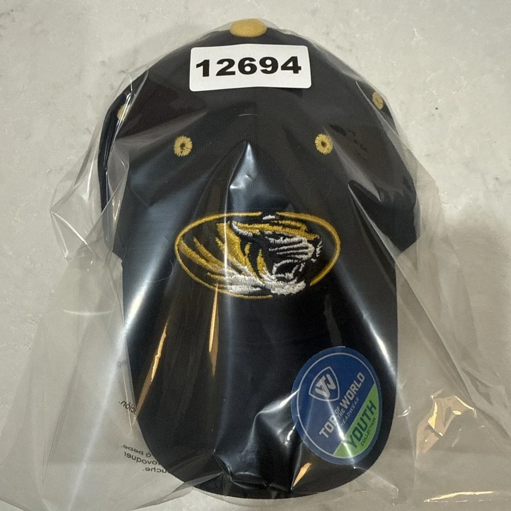 TOP OF THE WORLD Hat Boys Youth Black Adjustable Mizzou Tigers Cotton Baseball
